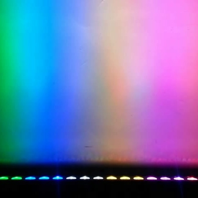 18x8W DMX512 RGBW 4 in 1 Wandspülmaschine LED-Leuchten Außen-Linienlicht Für Party-Bühnenbeleuchtung